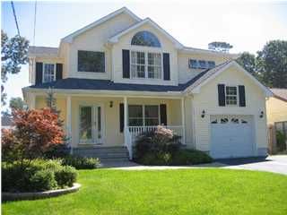 218 Jaehnel Pkwy